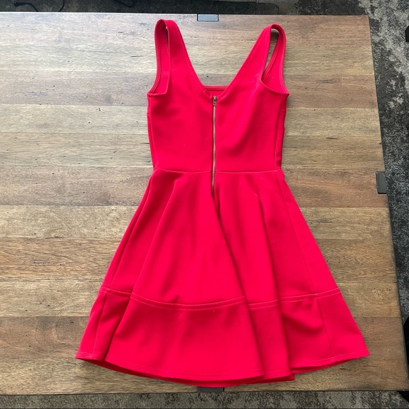 red a-line dress - Picture 4 of 5